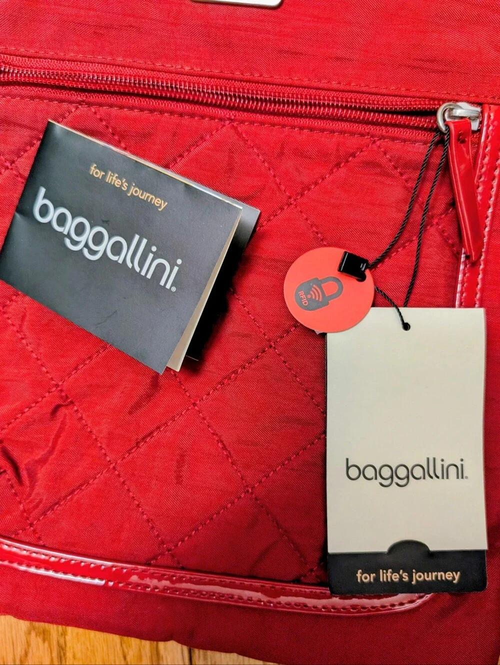 Baggallini Quilted Red Crossbody Bag W/Wallet NWT